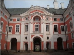 Nádvoří kláštera v Broumově